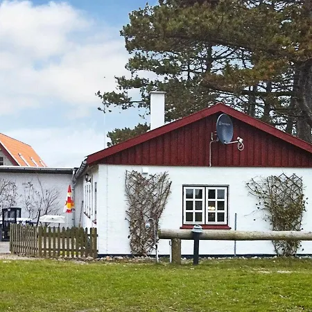 Vintage Seaside Holiday Home In Sydals בית נופש